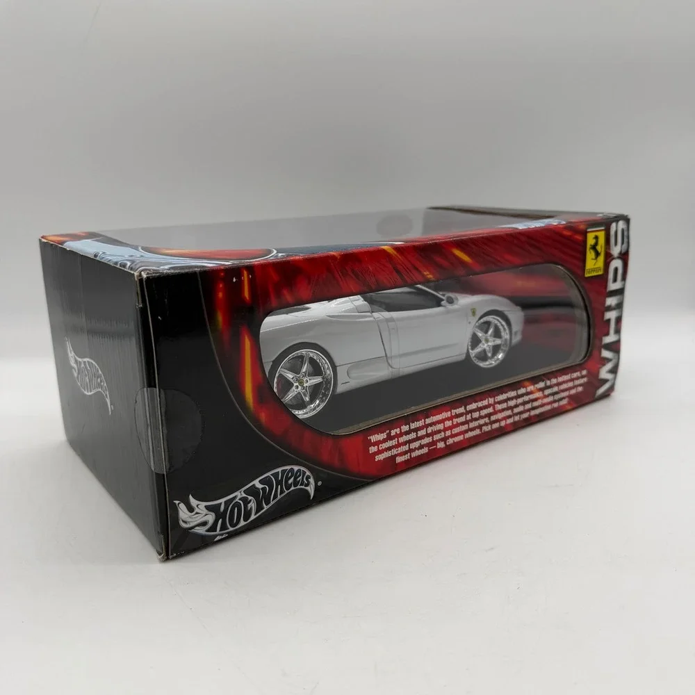 Hot Wheels WHIPS 08824‎ White Ferrari 360 Spider 1:18 Scale C3866 Die-Cast Car